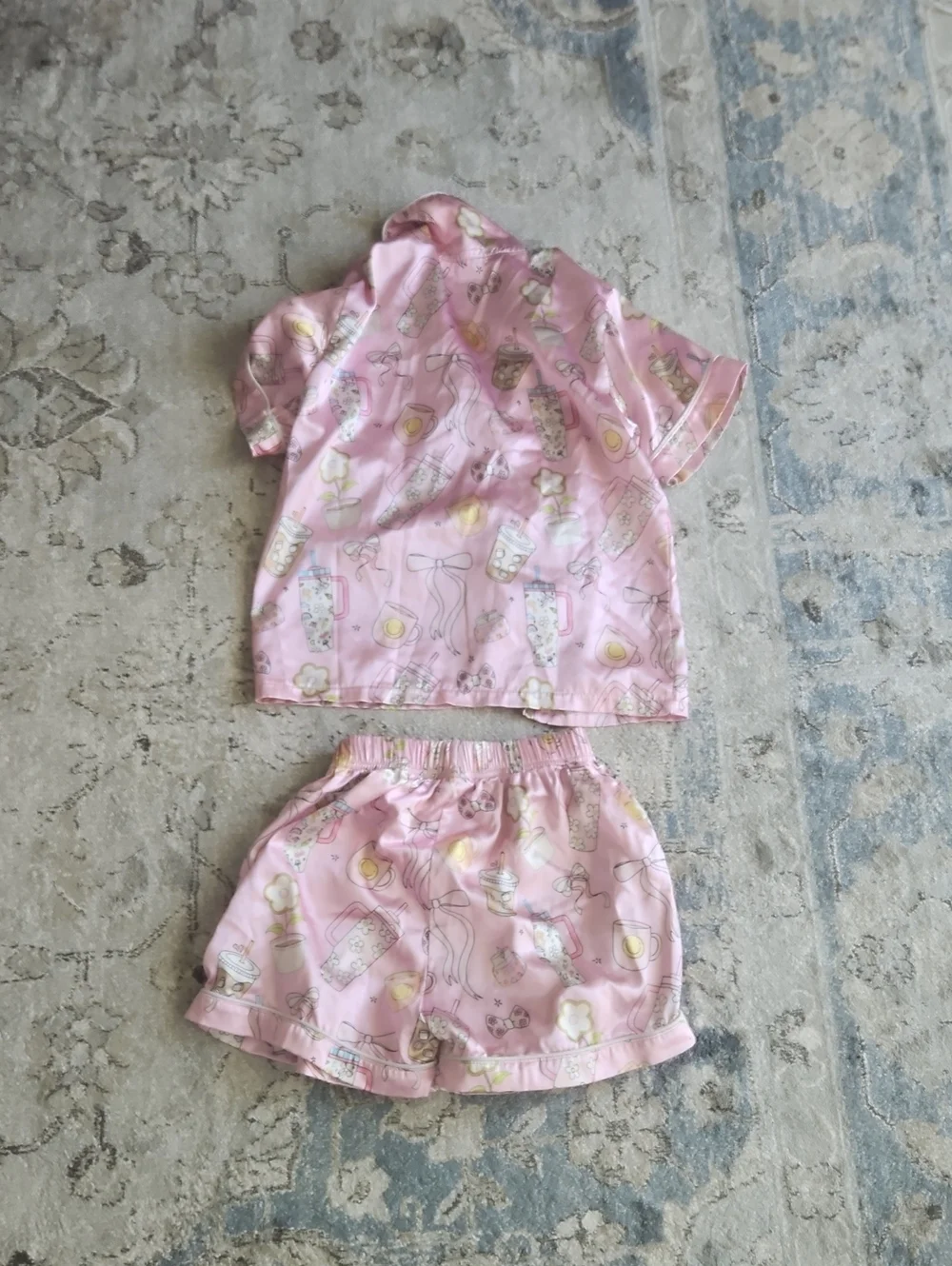 Tweensyle ⁹Pink Girls' Short Pajama Set - Cute Print